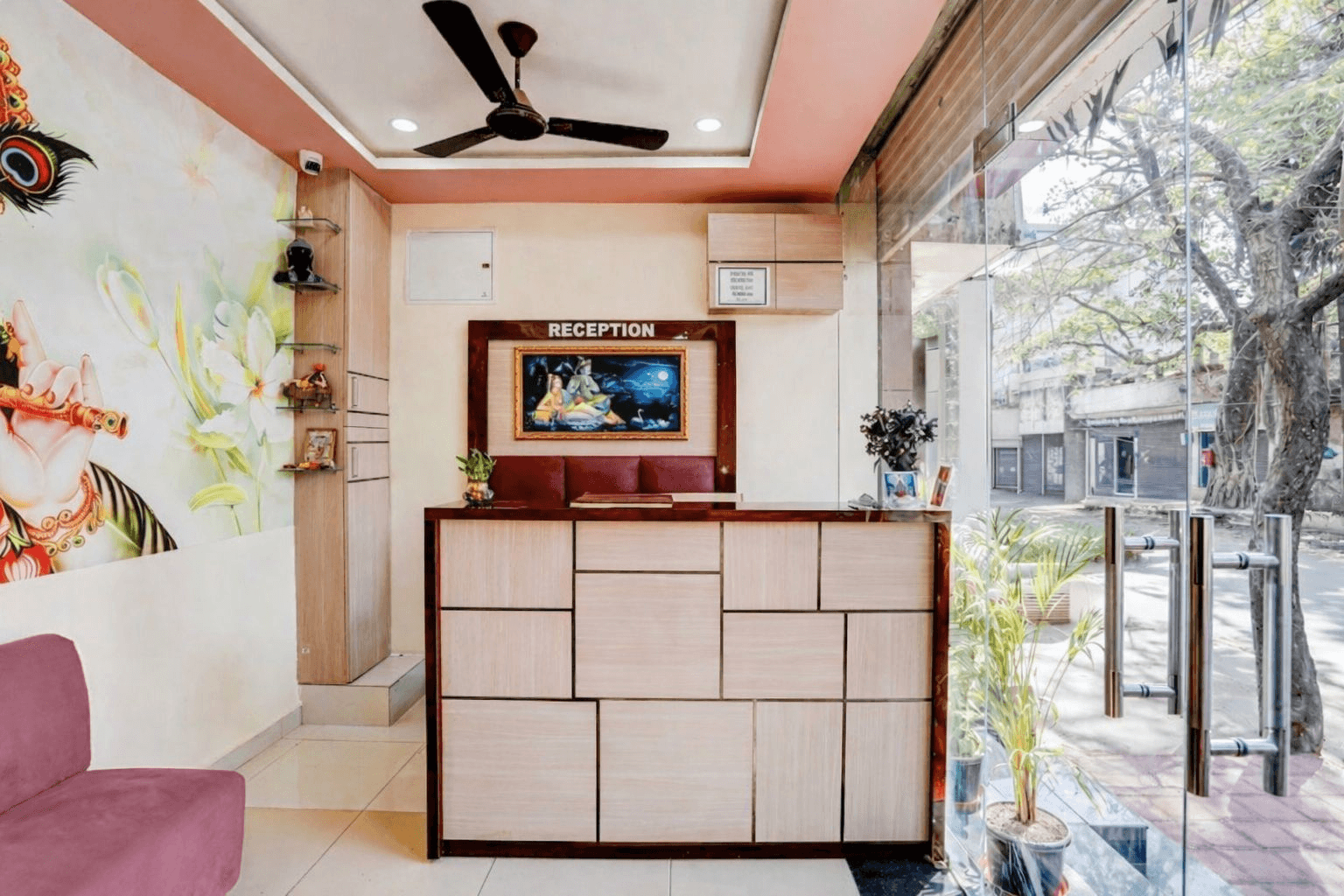 Modern Hotel Reception